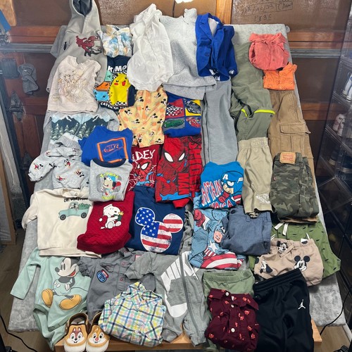 Lotto pezzi abbigliamento - pezzi,