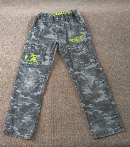 Pantaloni mimetici cargo